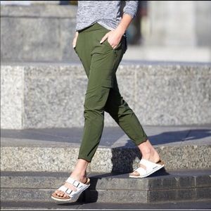 Athleta Chelsea Cargo Pants